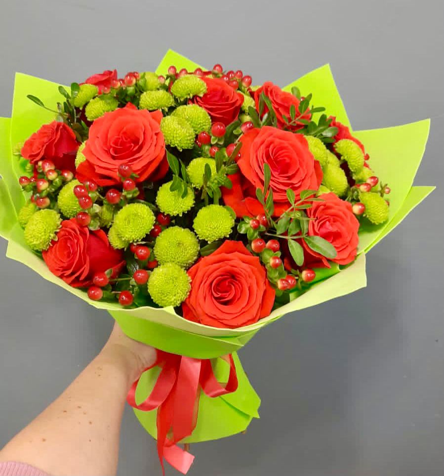 Букет цветов из: Хризантемы и Розы в Курлово