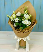 Букет цветов из:  Хризантемы и Лизиантусы в Курлово